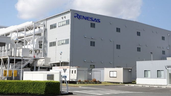 ルネサスエレクトロニクスの那珂工場=2021年4月11日、茨城県ひたちなか市