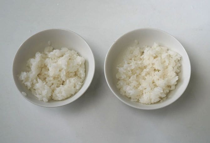左が象印、右がタイガー。見た目はほとんど変わらないが、食感は全く異なる