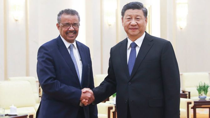 中国の習近平国家主席は2020年1月28日、世界保健機関(WHO)のテドロス・アダノム・ゲブレイェソス事務局長と北京で会談
