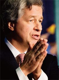 勝ち組の代表、JPモルガン・チェースのジェイミー・ダイモンCEO。資料を読み込む能力が卓抜である。（写真＝AP Images、PANA）