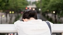｢メンタルが弱った瞬間を狙ってくる｣トラブルをでっち上げて不倫関係に持ち込む上司の信じられない手口
