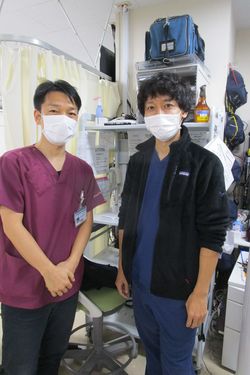 山上浩医師（左）と関根一朗医師