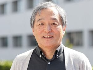 中央大学教授の山田昌弘さん。親の世代より子の世代のほうが貧しい時代を生きるという逆転現象が世界に先駆けて日本で起きていると指摘する。