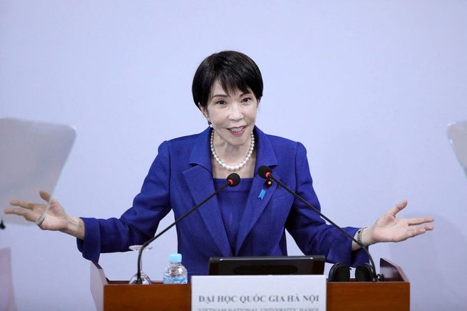 外交政策について演説する高市早苗首相（＝2026年5月2日、ベトナム・ハノイ）
