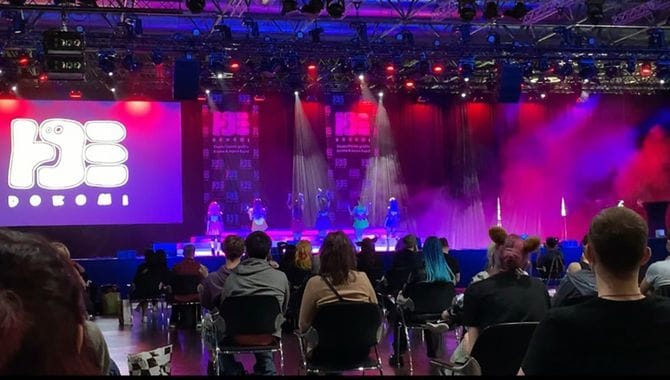 ドコミの会場で披露されたセーラームーンの舞台