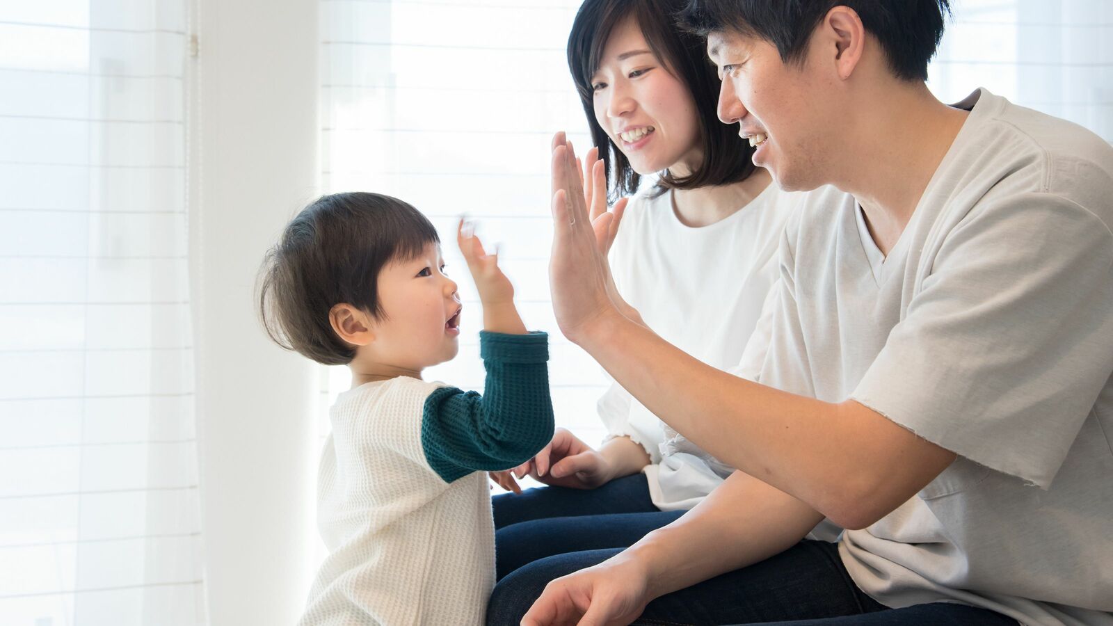 ｢よくできました｣と｢よく頑張りました｣は全然違う…｢頭のいい子｣の親がやっている"最高の褒め方" 子供を伸ばす声かけ､つぶす声かけの決定的な差