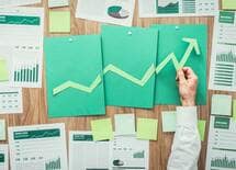 なぜ「お役人」はビジネスを回せないのか