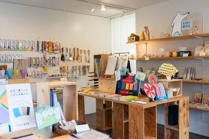 「左ききの道具店」の店内