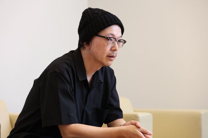 長年疎遠だった長兄をテーマにしたマンガを描いた宮川サトシさん。