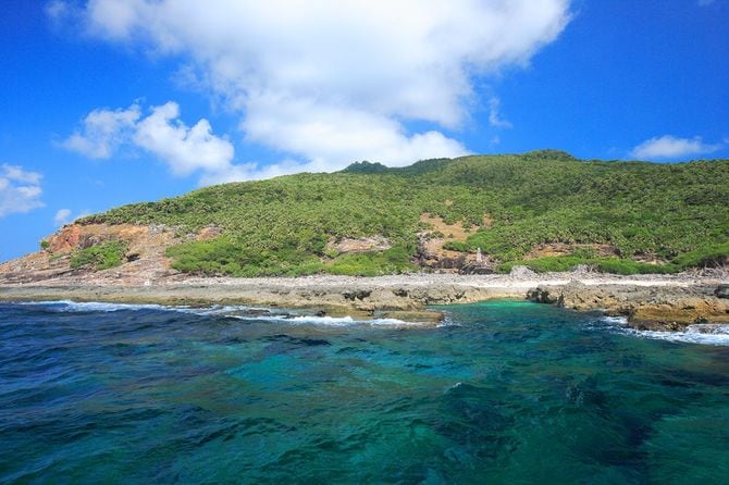 沖縄県　尖閣諸島　魚釣島