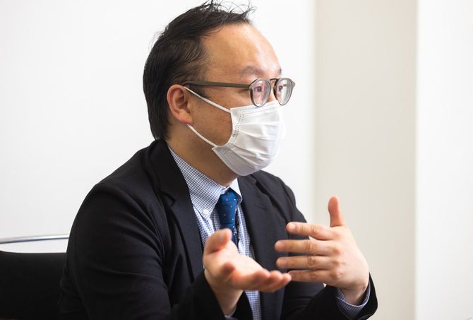 「銘菓百選」の業務効率化も仕事のひとつだ