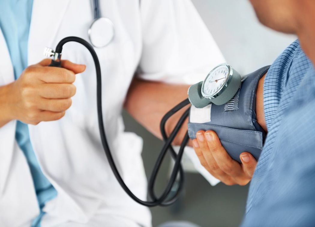 「人生100年時代」は政府の大ウソである 年1の健康診断義務付けは日本だけ