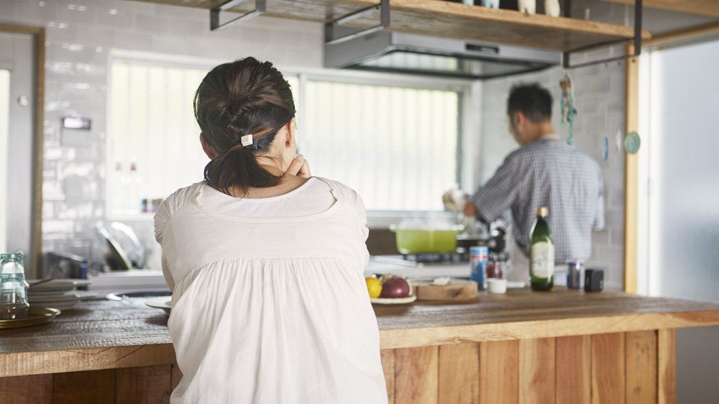 ｢どこか陰のあるダメ男を放っておけない｣責任感の強い女性が結婚願望のない男性に尽くしてしまう意外な原因 口癖は｢オレなんてダメな人間だ｣