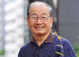 定年退職の商社マン、69歳で介護資格取得。77歳でも現役の秘訣は「健康維持」