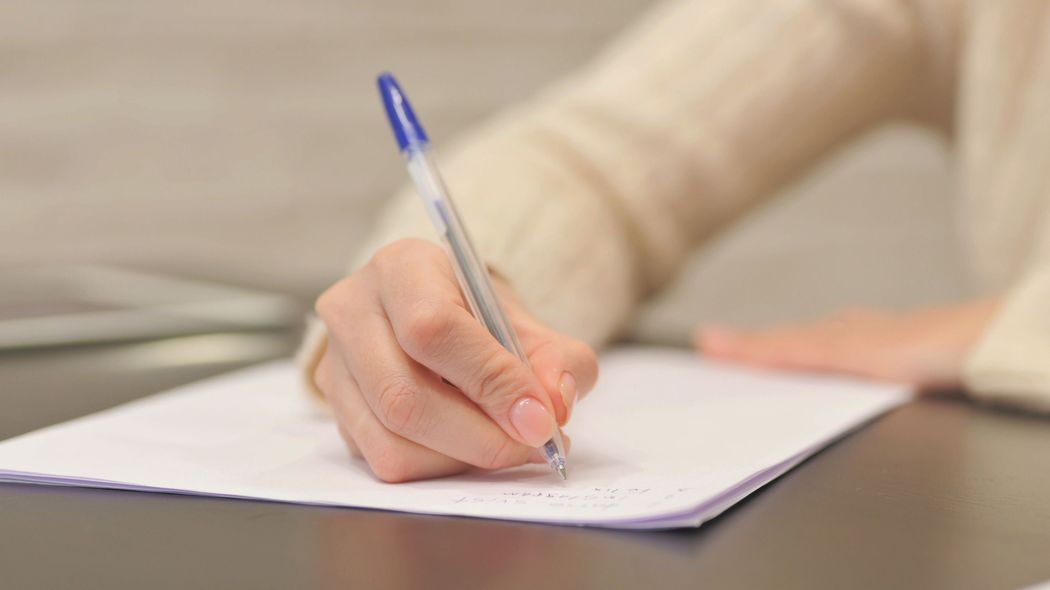 休日にたった7分やるだけ…｢自律神経が整い血圧が下がる｣紙に"書く瞑想"の驚くべき効果 メンタルと脳をリフレッシュすることで仕事の効率アップ