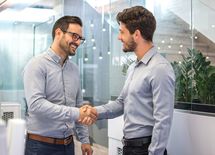 好印象な人は"アゴ"が20度上向いている