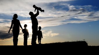 ｢兆候は全くなかった｣夫が自ら命を絶った妻の告白