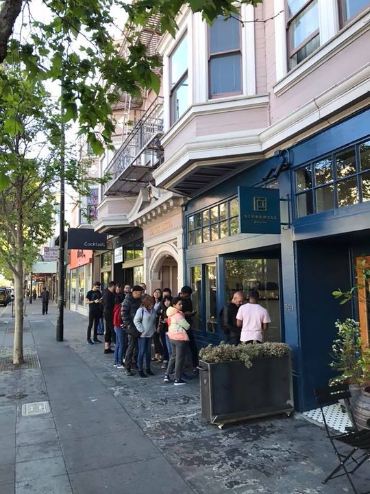 オープン初日から行列が絶えない人気店となったSTONEMILL MATCHA