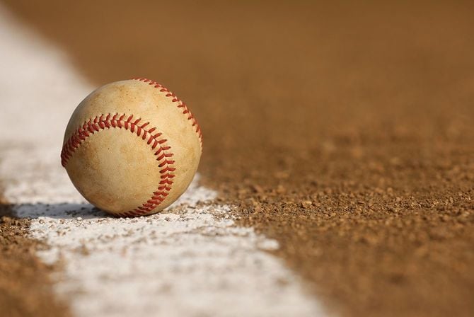 野球選手内野でもラインチョーク