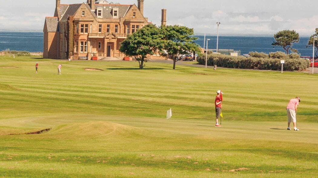 運動神経のいい人ほど苦戦する…ゴルフ上達に必要な｢才能｣の正体 コヤマカズヒロ｢ゴルフ批評｣
