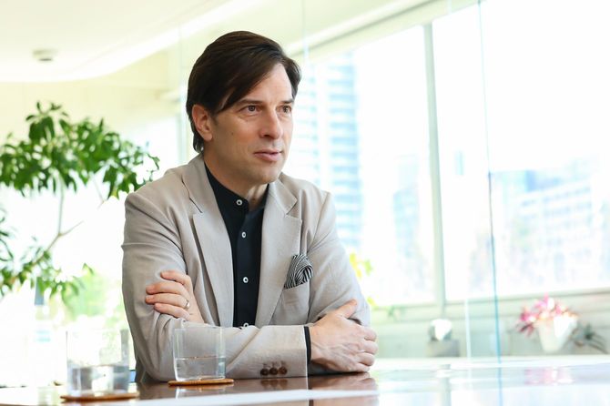 「若者が教育を受けられて、子育てがしやすい社会にしてほしい」とパックンさん。