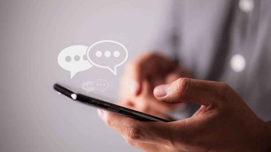 チャットで｢お疲れ様です｣はご法度…仕事のデキる人が使っている"人間味全開のチャット技"ベスト5【2023上半期BEST5】 相手の承認欲求を満たし､感情を誤解させず正しく表現する