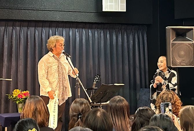 原田真二さんをゲストに迎えた「木曜塾」トークイベントにて。