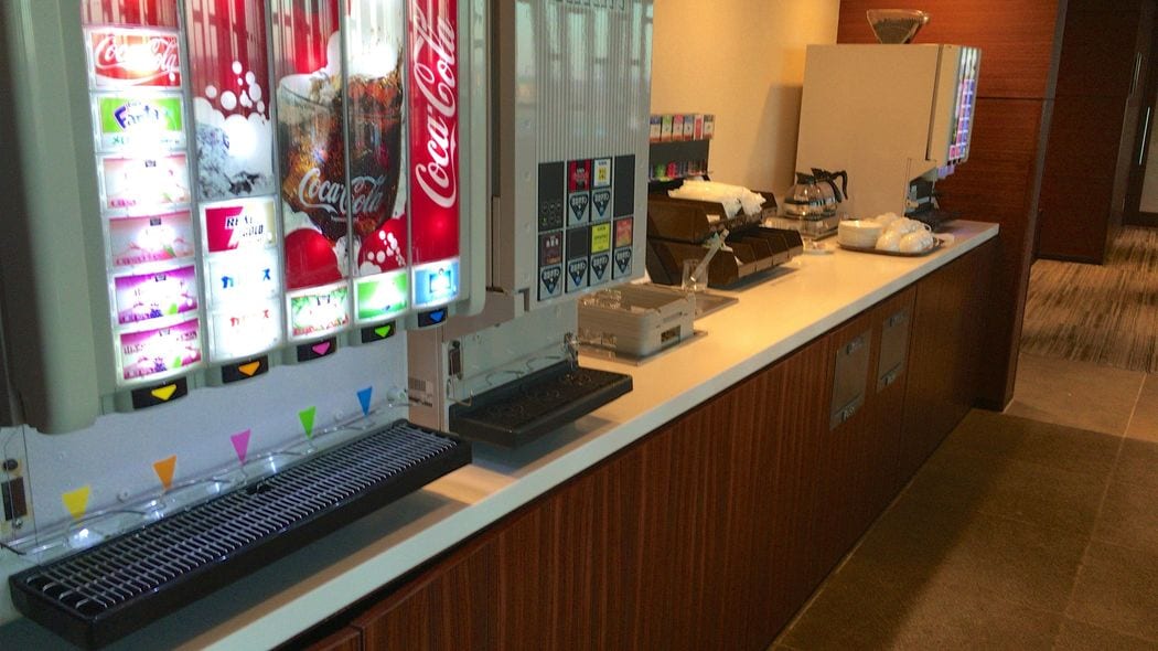 ｢地べた這って働いても借金250万円｣子供3人の看護師･介護士夫婦の家計を真っ赤にしたファミレスのメニュー たった1年で貯金100万円できたコスト削減ウルトラC