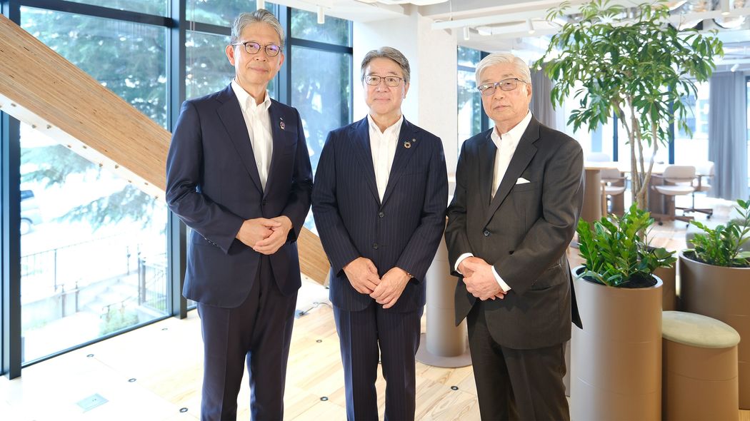 なぜ今､秋葉原に｢木造オフィス｣なのか――熊谷組と住友林業が共同で立ち上げた中大規模木造建築ブランド｢with TREE｣が見据える都市建築とサステナブル経営の未来 熊谷組､住友林業､サンケイビルのトップが語り合う