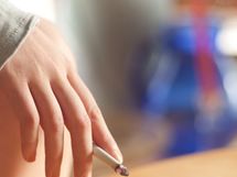 上司の「たばこ休憩」、許されるor許されない？