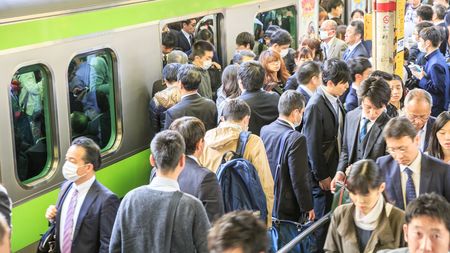 朗報 満員電車ゼロは実現しない というのは間違いだ 通勤ラッシュの解消は進んでいます President Online プレジデントオンライン