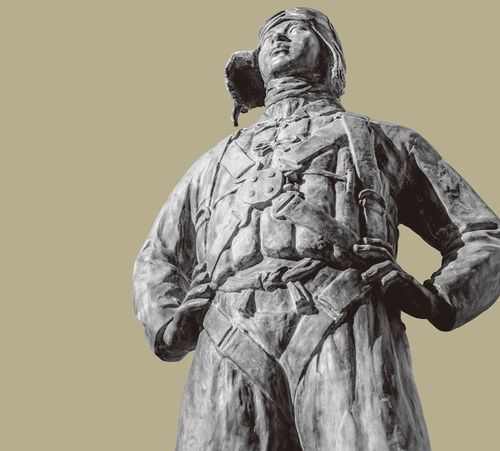 特攻勇士の像