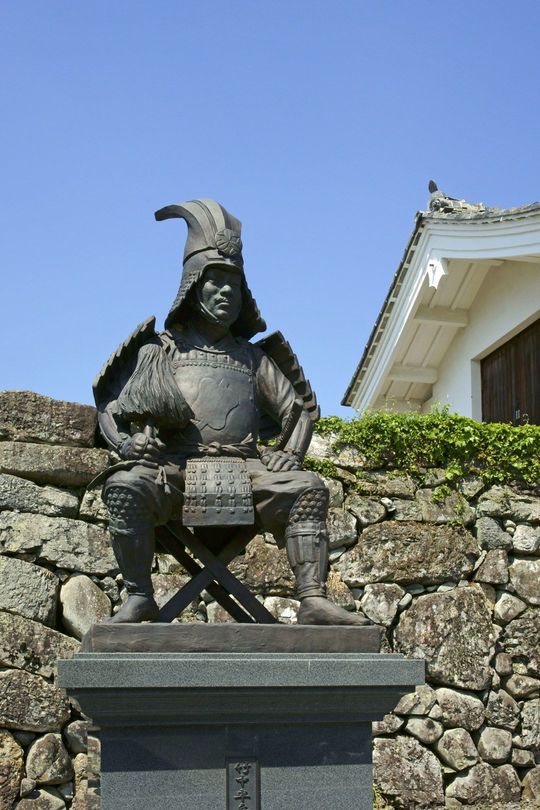 竹中氏陣屋跡　竹中半兵衛の銅像（岐阜県不破郡垂井町、2011年5月18日）