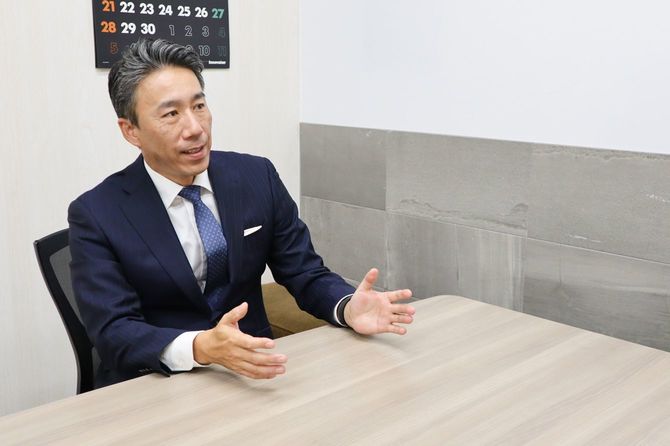 篠崎社長