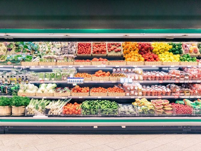 スーパーの野菜売り場