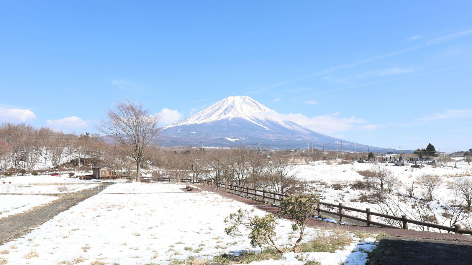 なぜオウムも創価学会も"富士山"に集結したか 日本一の山の麓は｢宗教都市｣だった