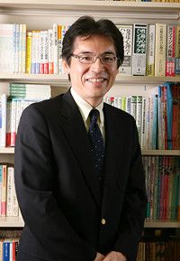 <strong>明治学院大学心理学部教授 佐藤眞一</strong>●1956年、東京都生まれ。早稲田大学大学院博士後期課程満期退学、医学博士。東京都老人総合研究所研究員、明治学院大学文学部助教授、ドイツでの研究生活を経て、現職。著書に『仕切りたがる人』（毎日コミュニケーションズ）など多数。