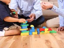 優遇政策により、「育休男子」が増加する