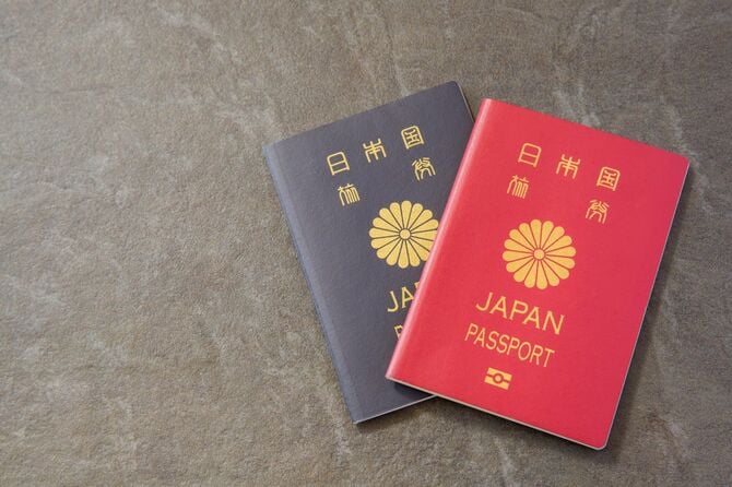 日本のパスポート、5年用と10年用