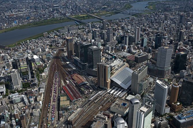 2012年9月2日、大阪駅周辺（大阪府大阪市）