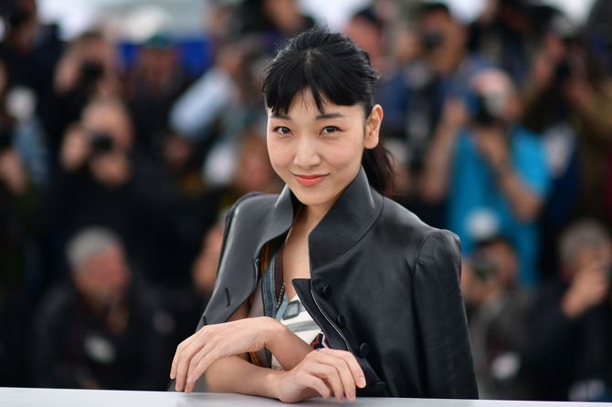 2018年5月14日、第71回カンヌ国際映画祭コンペティション部門に正式出品された『万引き家族』フォトコールでポージングする安藤サクラ。