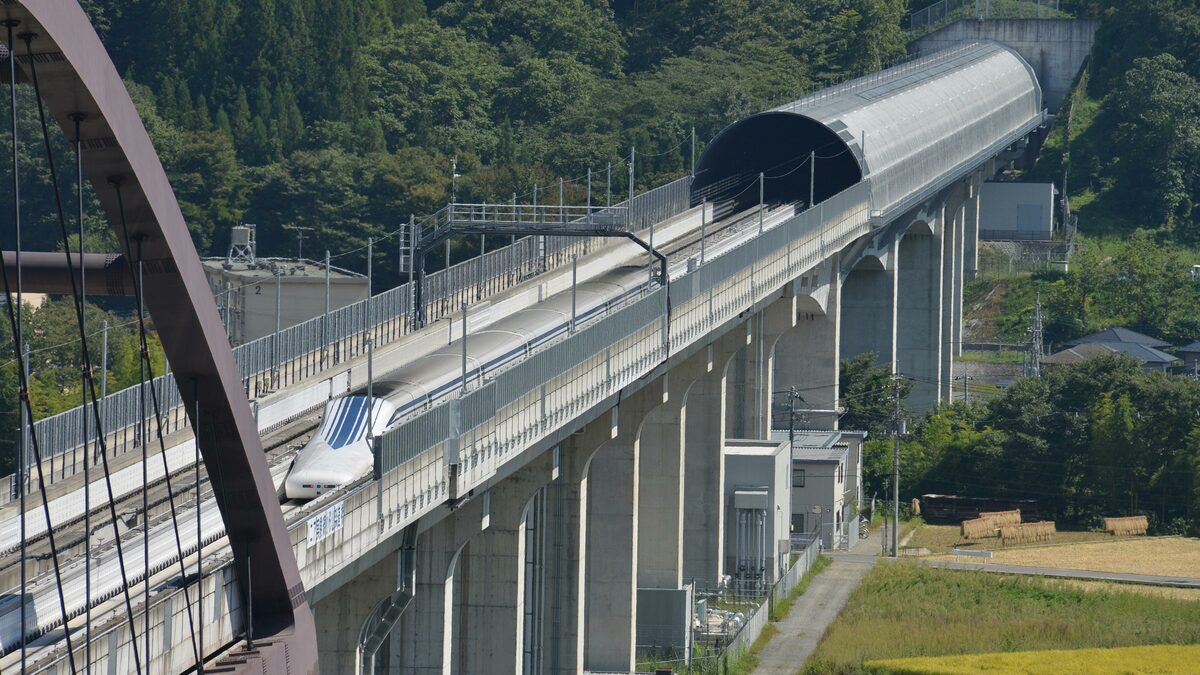 なぜ世界一の｢日本の新幹線｣が海外で売れないのか…日本人は｢技術の売り方｣を根本的に勘違いしている ｢付加価値｣への努力の方向性が間違っている