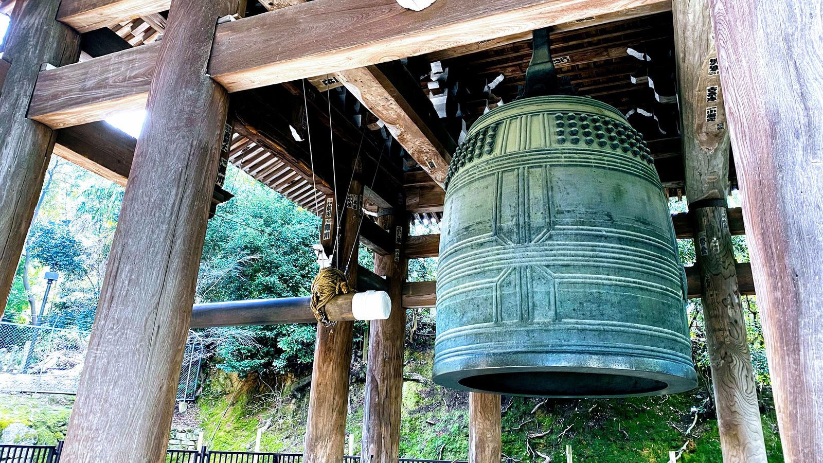 ｢うるさい､やかましい｣なぜ日本人はお寺の鐘に苦情を言うようになったのか ｢ゴーン｣の音は平和の証である