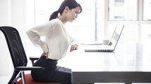 残念ながら手術では治らない…専門医が見た｢腰痛が酷くなる人｣に共通する"ある特徴"