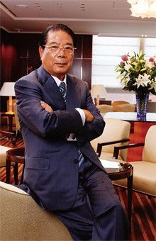 <strong>ドトールコーヒー名誉会長 鳥羽博道</strong>●1937年、埼玉県生まれ。62年ドトールコーヒーを創業し、「カフェ コロラド」「ドトールコーヒーショップ」「エクセルシオール カフェ」など幅広いチェーン店ブランドを展開。「少なくとも人を不幸にしない」と思ってやってきた。