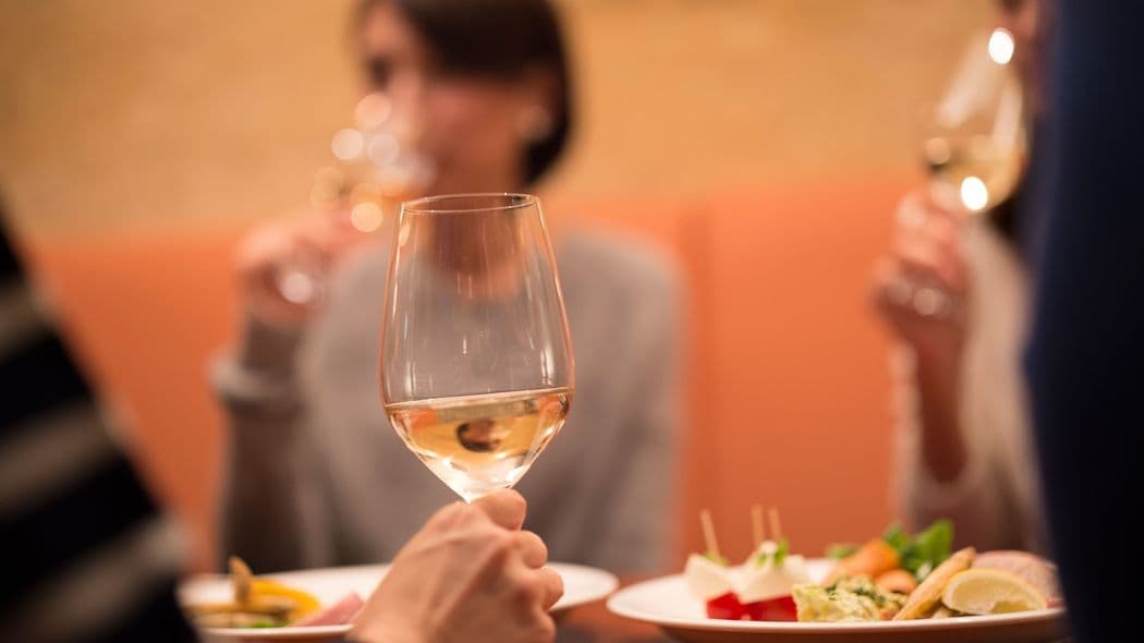 ｢食事が割り勘だった男性と2度目はない｣そう断言する38歳女性に婚活のプロが授けた1つの視点 ｢いつも奢ってくれる｣男性の落とし穴