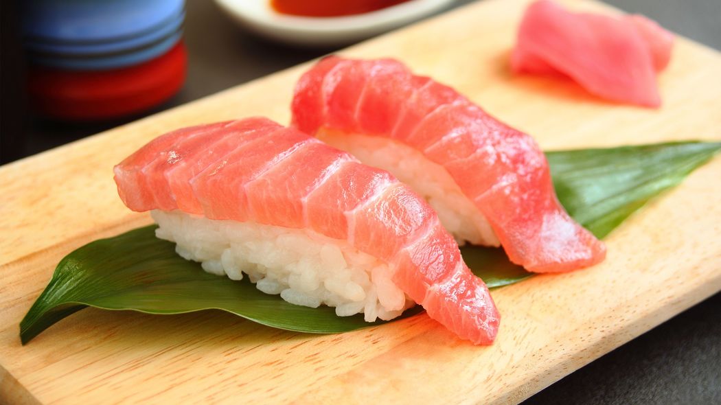 ｢マグロが1kg1500円￫4000円｣仕入れ値上昇､人手不足だけではない…日本のすし店がバタバタ倒産していく理由 日本の社会課題がすし業界に凝縮されている