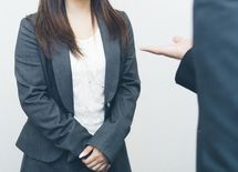 女性ならでは「職場のあるある理不尽」解決法