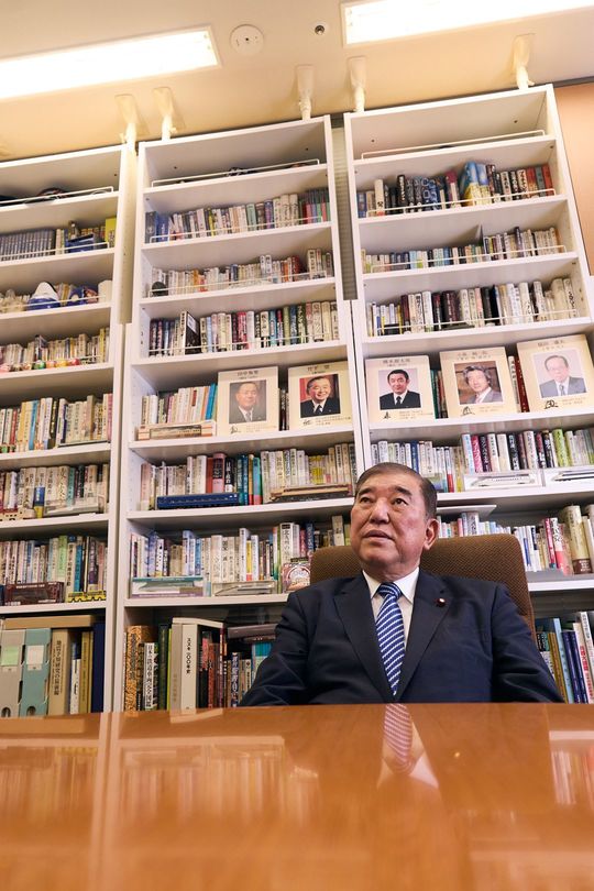 自民党の石破茂前首相。インタビューでは安倍氏の考え方との違いにも及んだ
