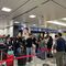 ほかの国なら｢ピッ｣で空港から出られるのに…｢外国人向け切符｣に大行列を強いる日本の残念なIT事情